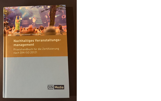 News_Sakschewski_Book3