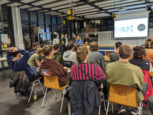 Foto aus der Konzeptpräsentation der HACKademy